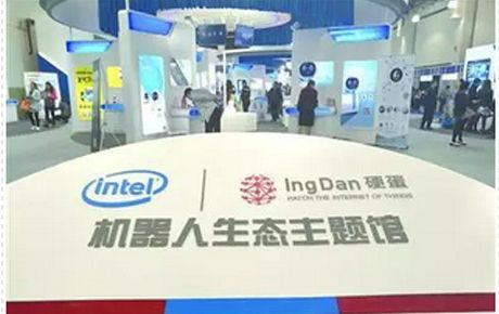 Line-Core m少年派機(jī)器人征戰(zhàn)上海創(chuàng)博會(huì)圓滿結(jié)束